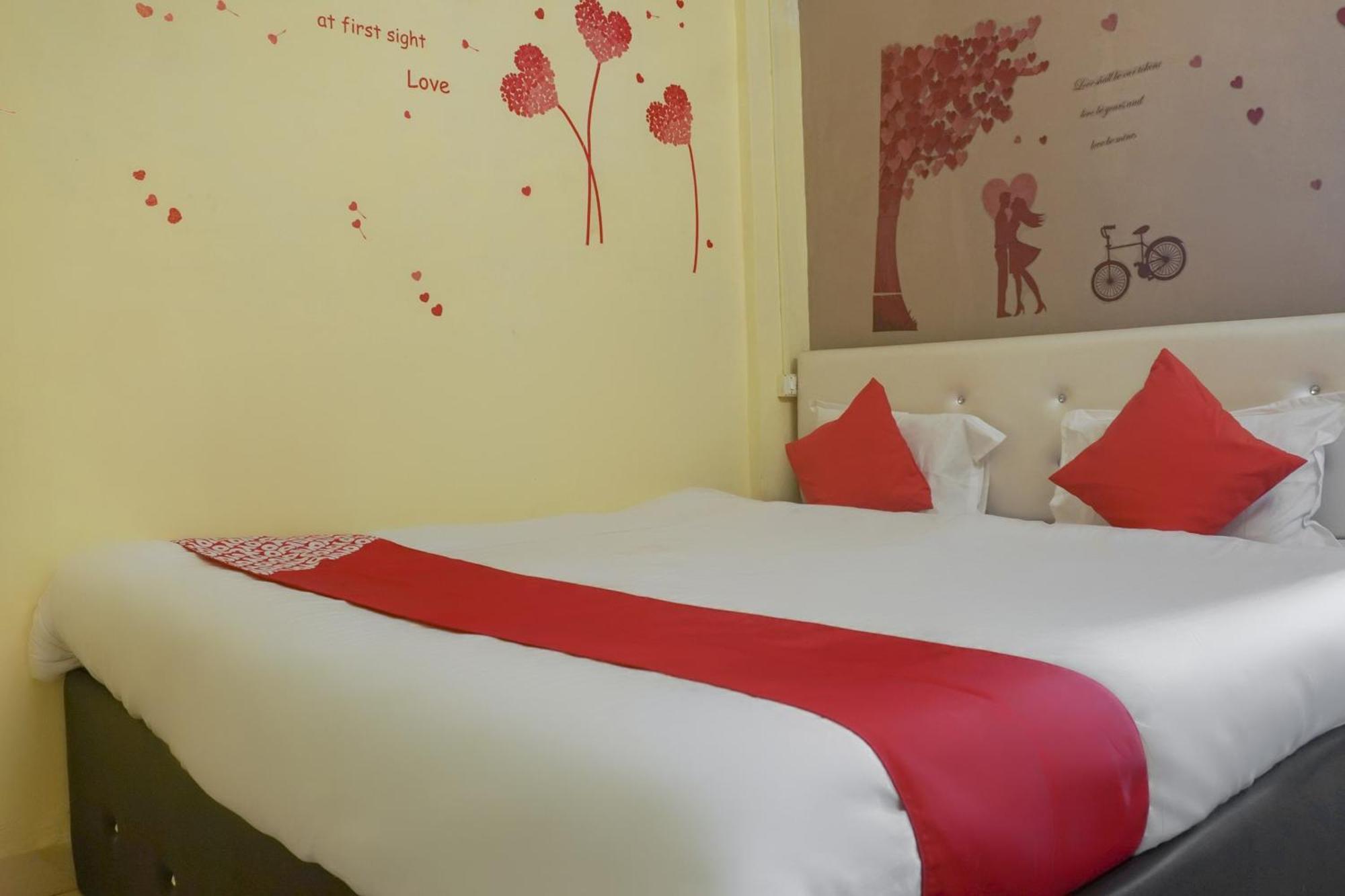 Hotel O R K Hotel Pimpri-Chinchwad Exterior photo